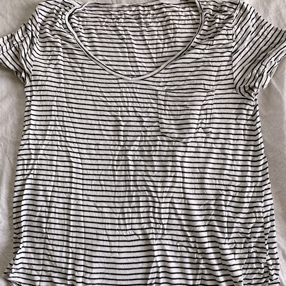 HOLLISTER TSHIRT
